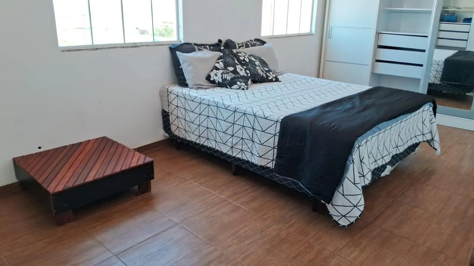 Cabo Frio, Suites Pe Areia